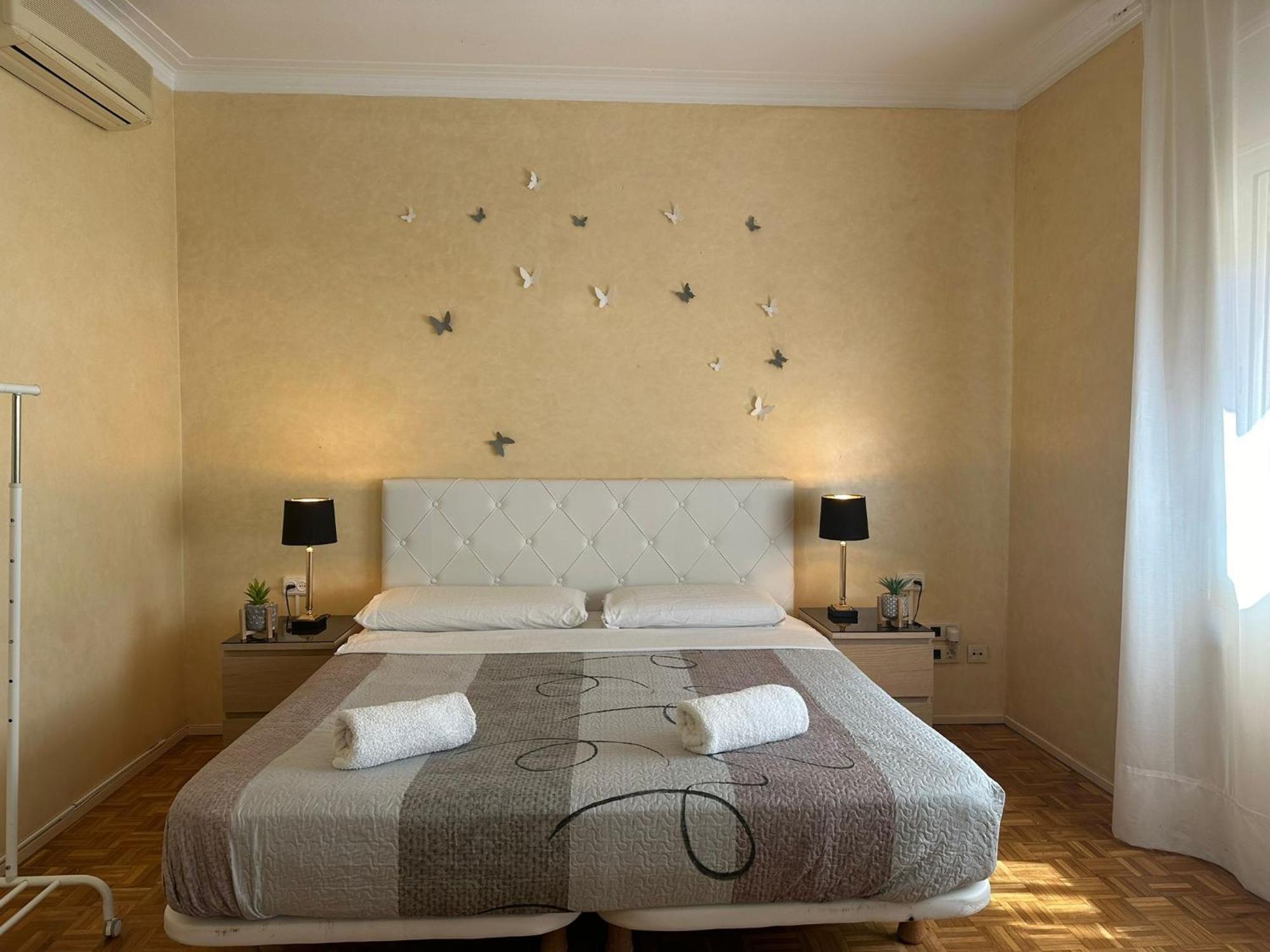 Rooms Villaroel Βαρκελώνη Εξωτερικό φωτογραφία